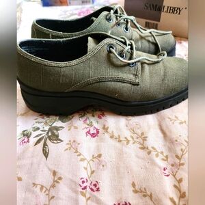 Ladies Shoes Sam & Libby in Box